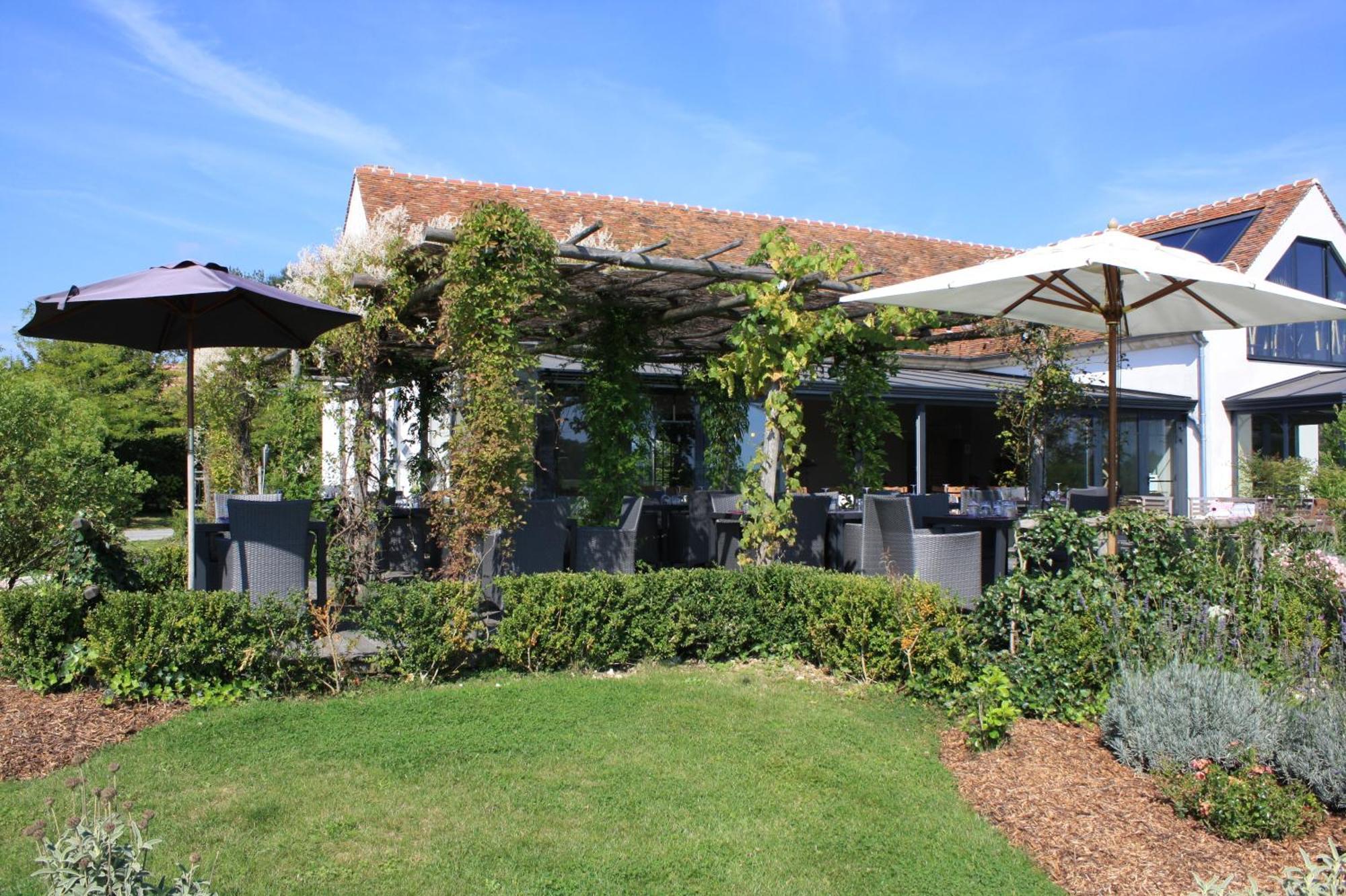 Domaine De Bellevue, The Originals Relais Hotell Neufmoutiers-en-Brie Eksteriør bilde